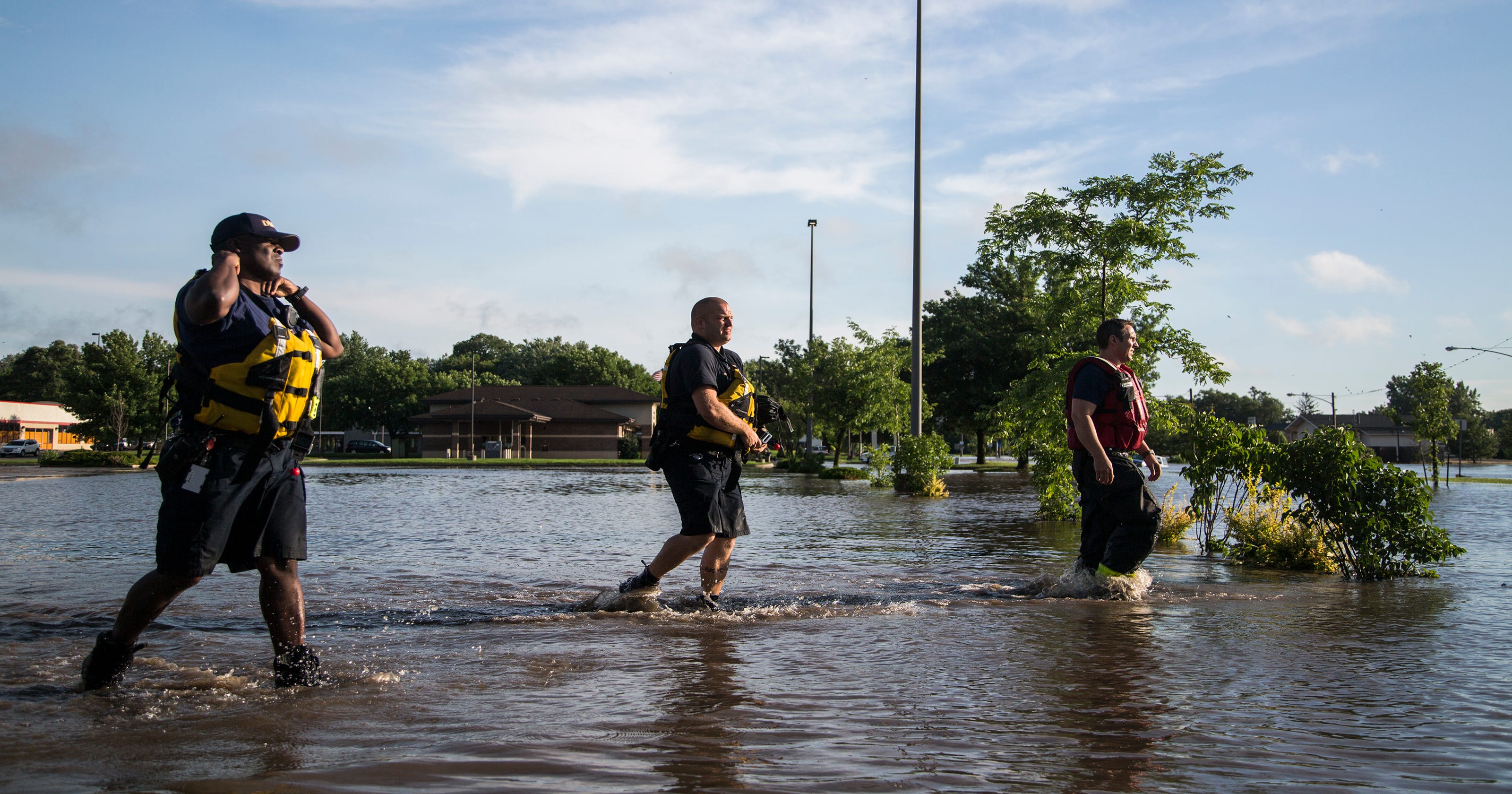 Des Moines flooding prompts a host of emergency rescues