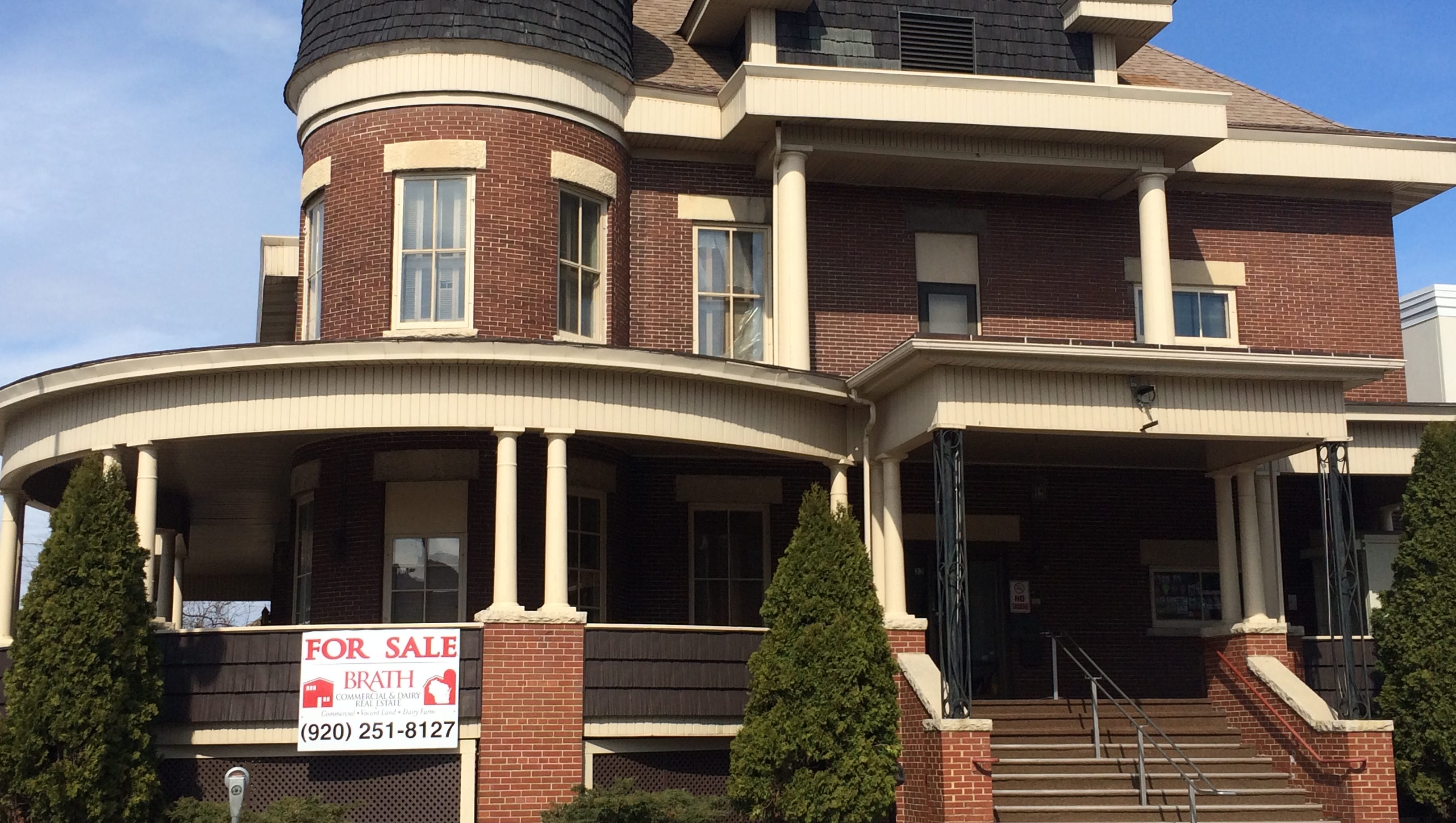 Elks Lodge loses building, reclaims charter