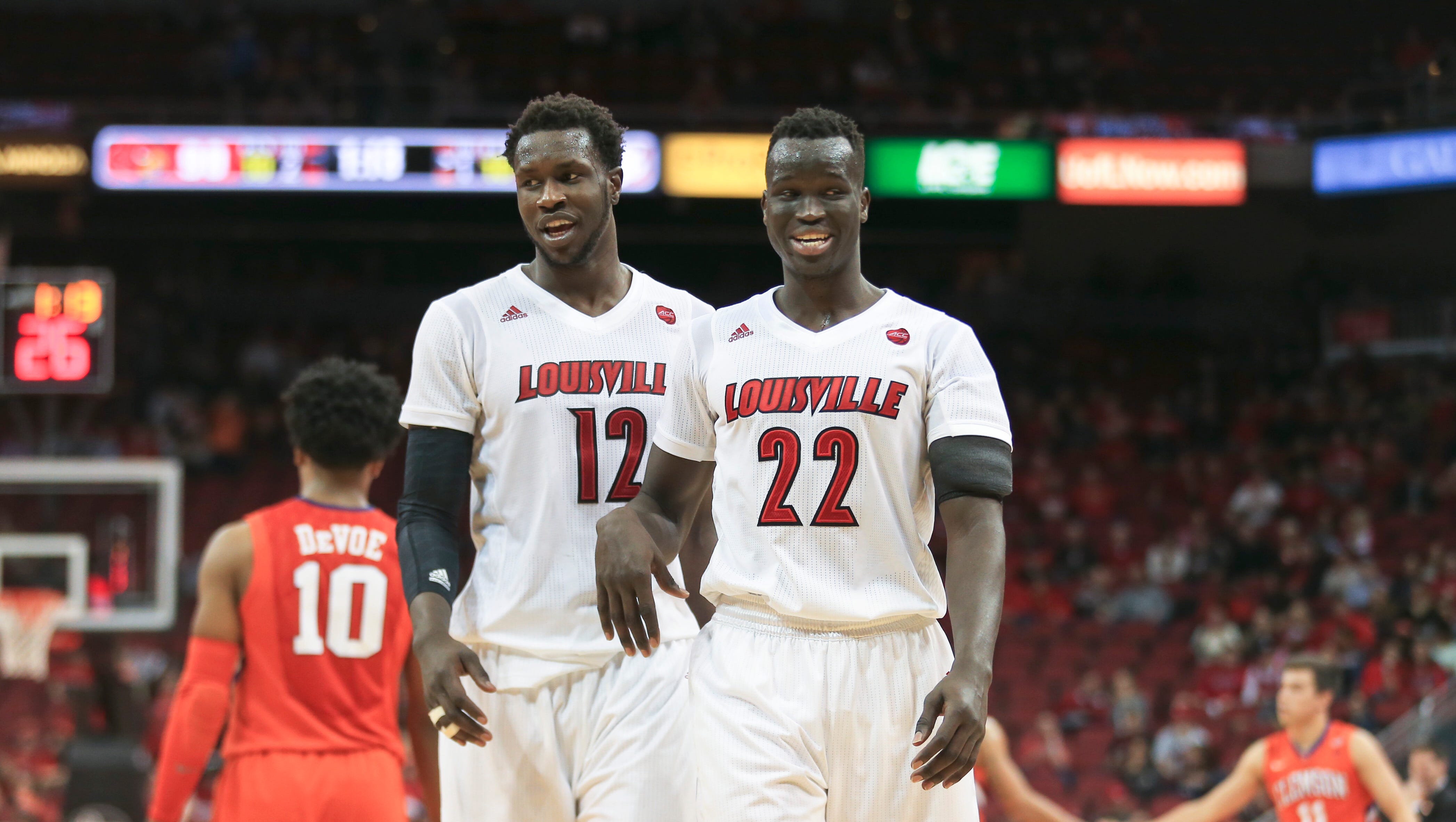 Louisville Basketball Espn S Jay Bilas Cards Can Win The Whole