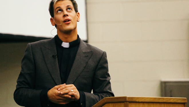 The Florida State College Republicans hosted Milo Yiannopoulos on Friday, September 23, 2016. The British journalist and technology editor at Breitbart held a funeral for Twitter after declaring the social media platform dead.