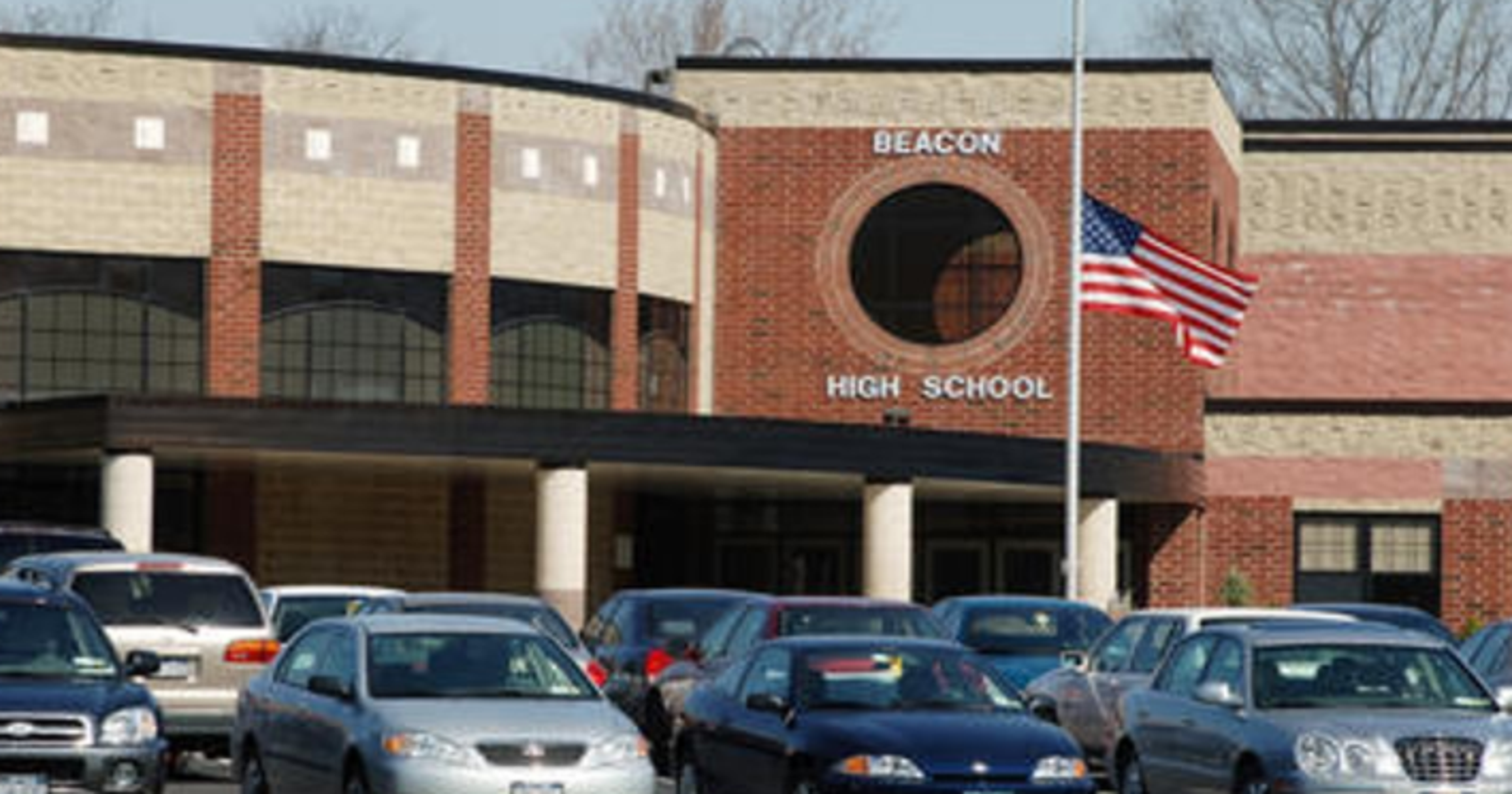 Beacon schools open Thursday after noncredible threat
