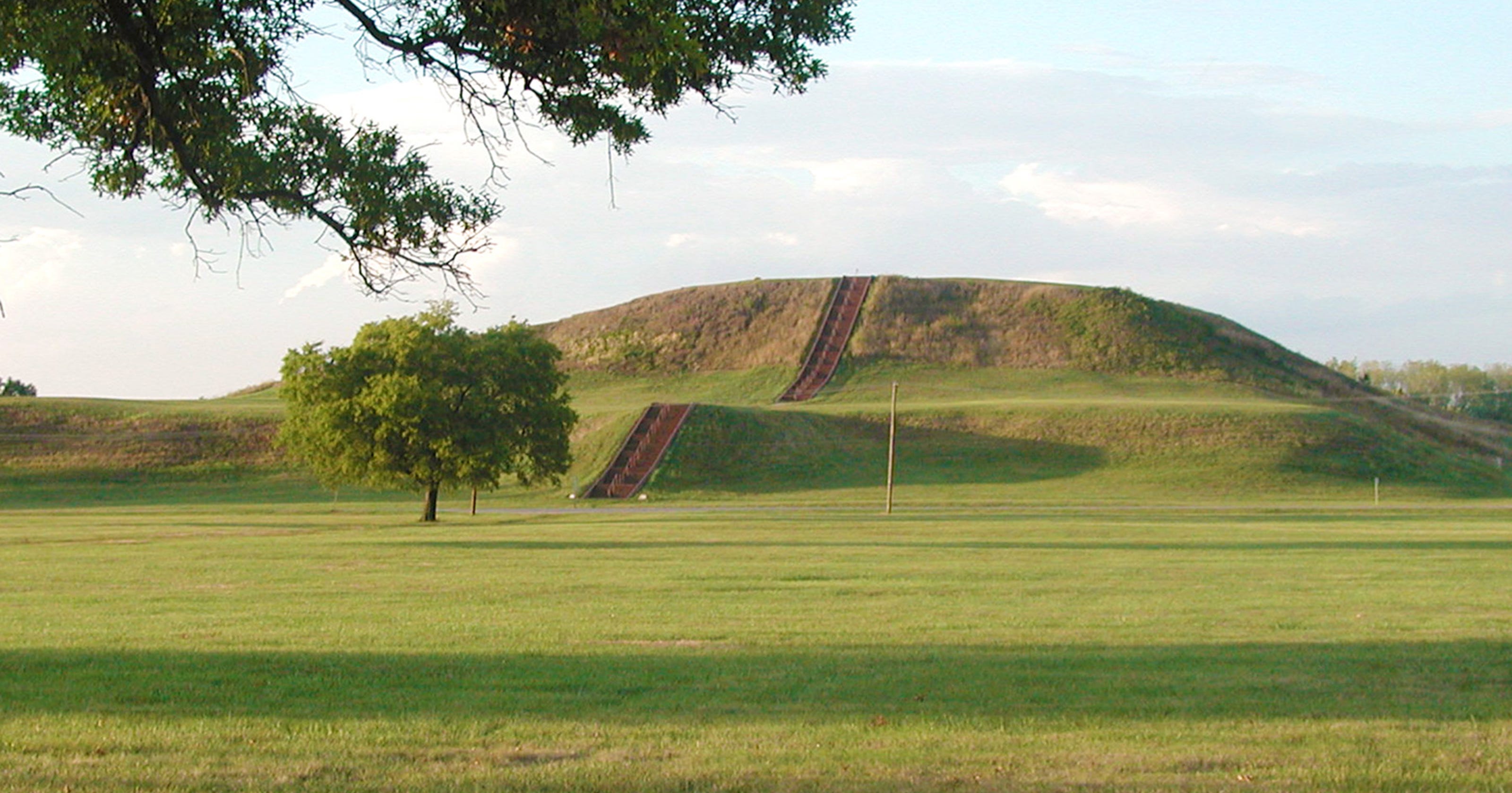 Can Newark Earthworks replicate Cahokia Mounds success?