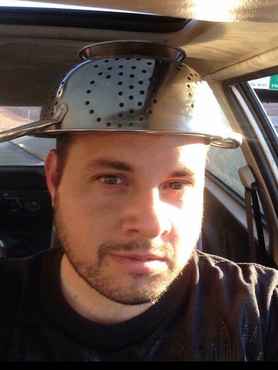 Arizona man wears colander in driver's license photo in name of