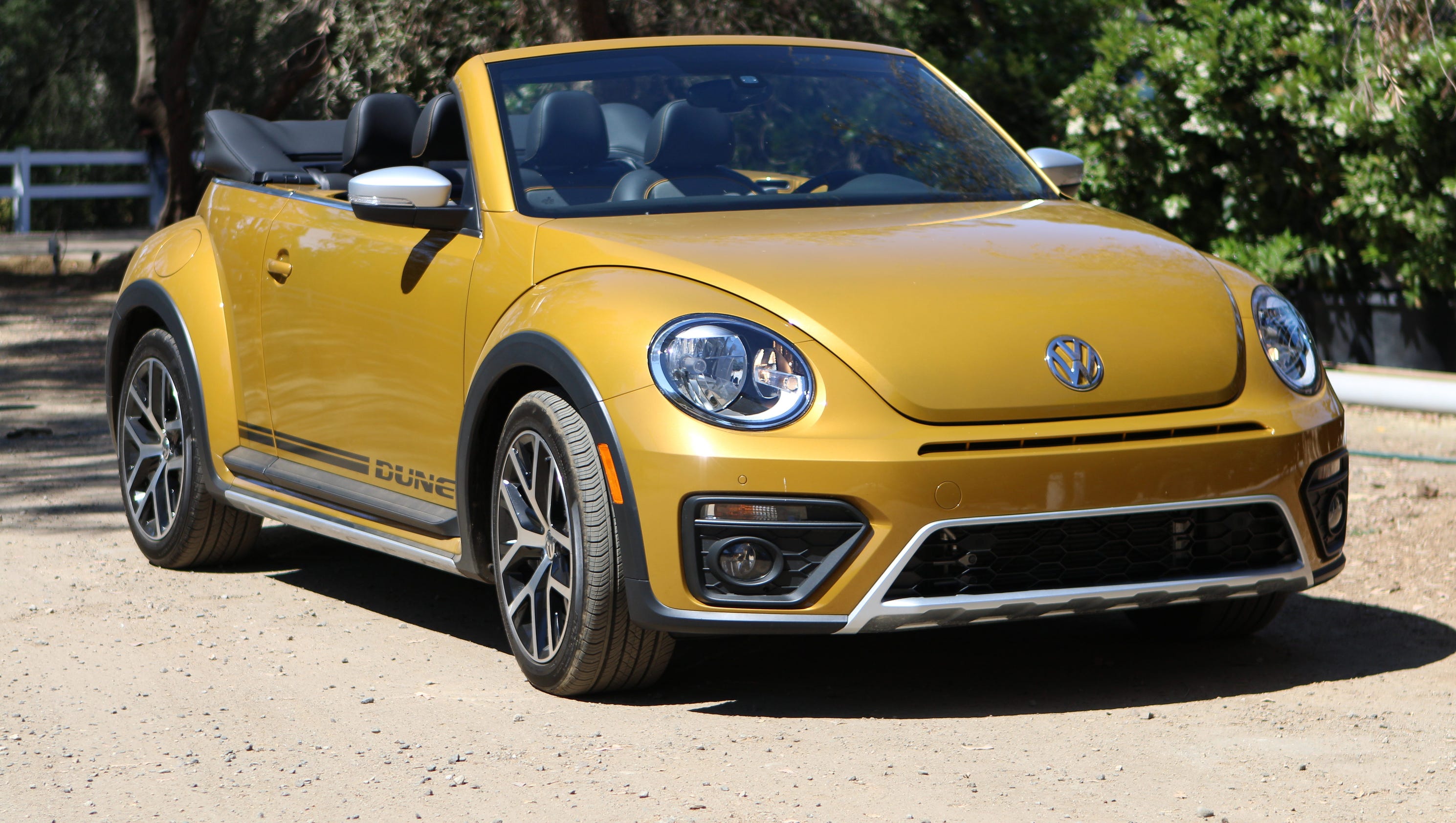 Volkswagen Beetle Dune: Chiếc xe huyền thoại trở lại với phong cách hoang dã và sự lôi cuốn 2