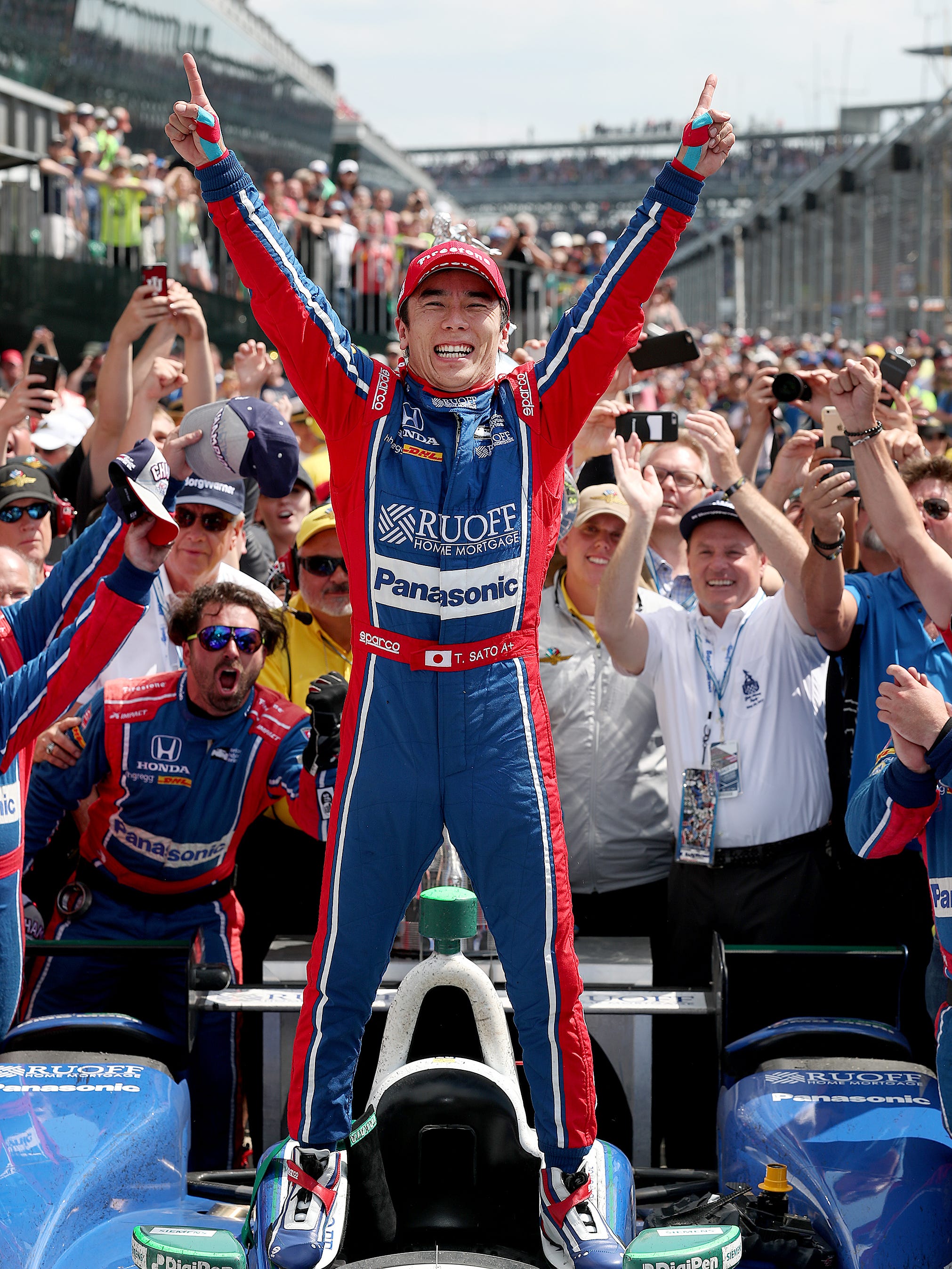 A Redemption Story Bold Move Rewarded As Takuma Sato Wins Indy 500