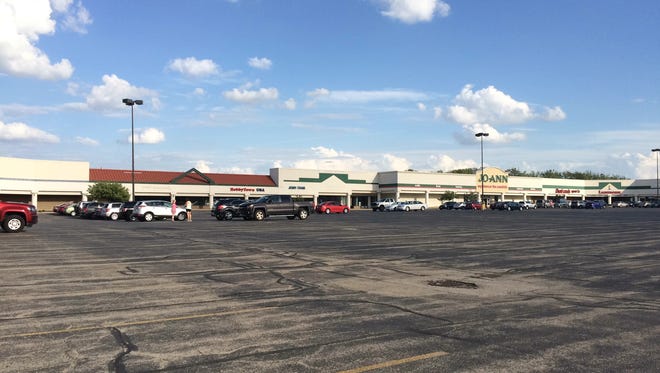 Bayside Marketplace plans to demolish a section of the retail center in the 2700 block of Oneida Street to build a 28,000-square-foot Fresh Thyme Farmers Market grocery store. The store will open in early spring 2017.