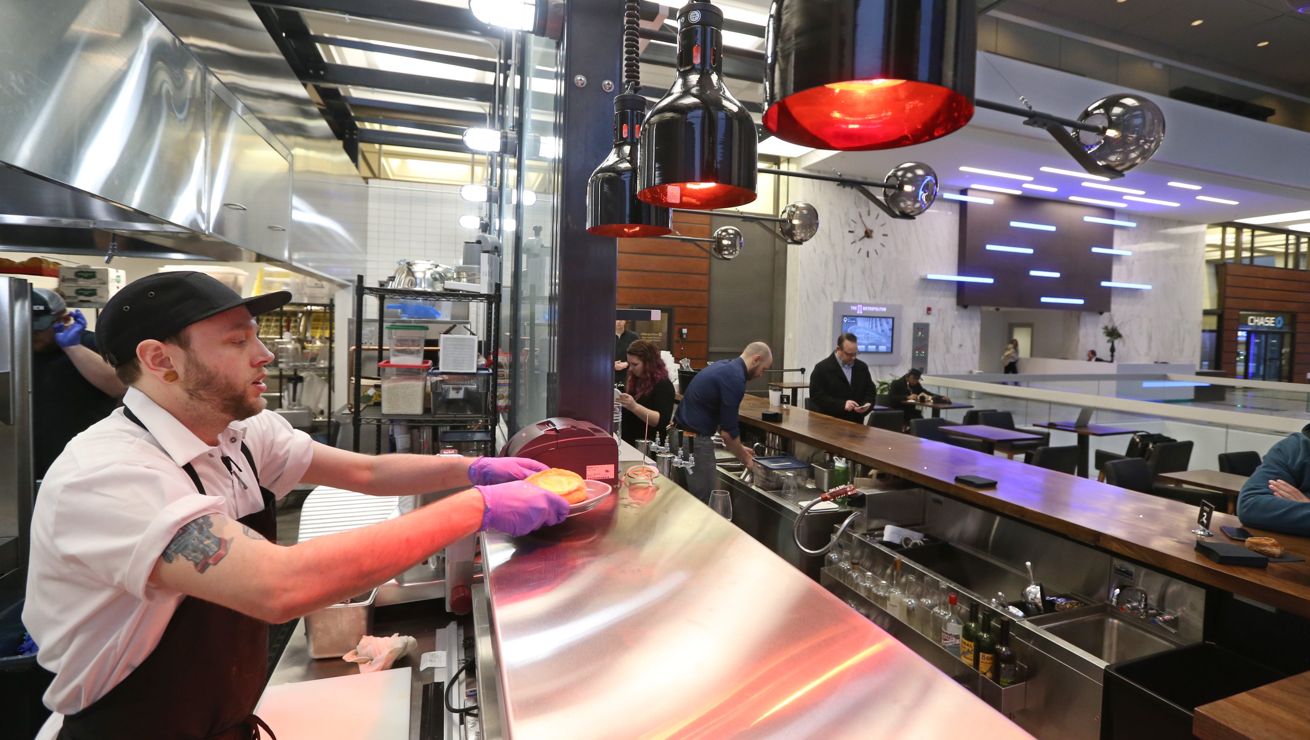 Bar Bantam opens in Metropolitan downtown