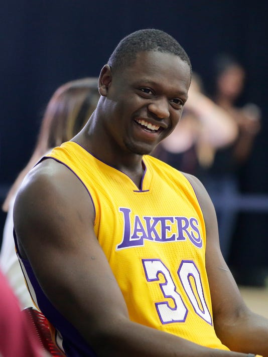 Kentucky star Julius Randle cleared for Los Angeles Lakers' non-contact drills