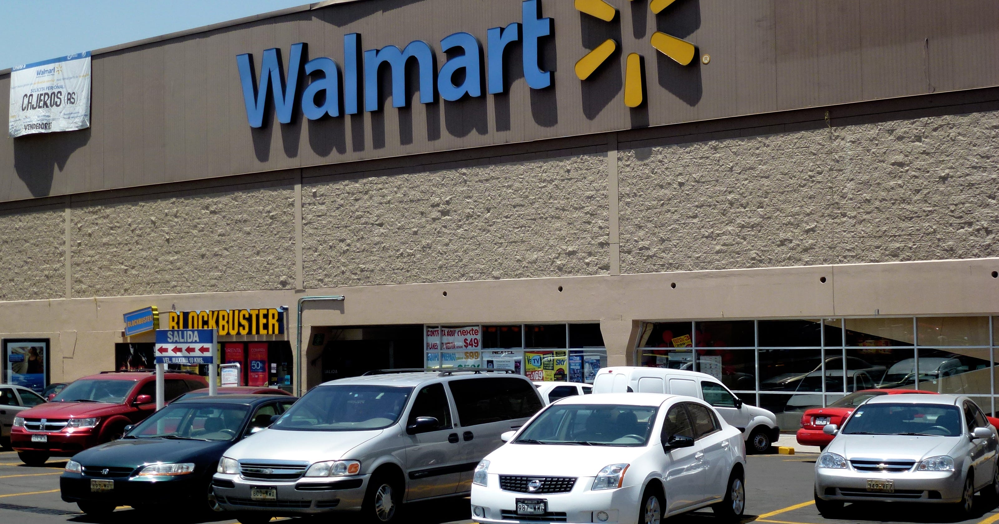 Walmart enters the auto insurance business