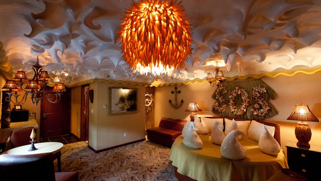 This is the Coconut Cream Pie room at the Roxbury Motel.