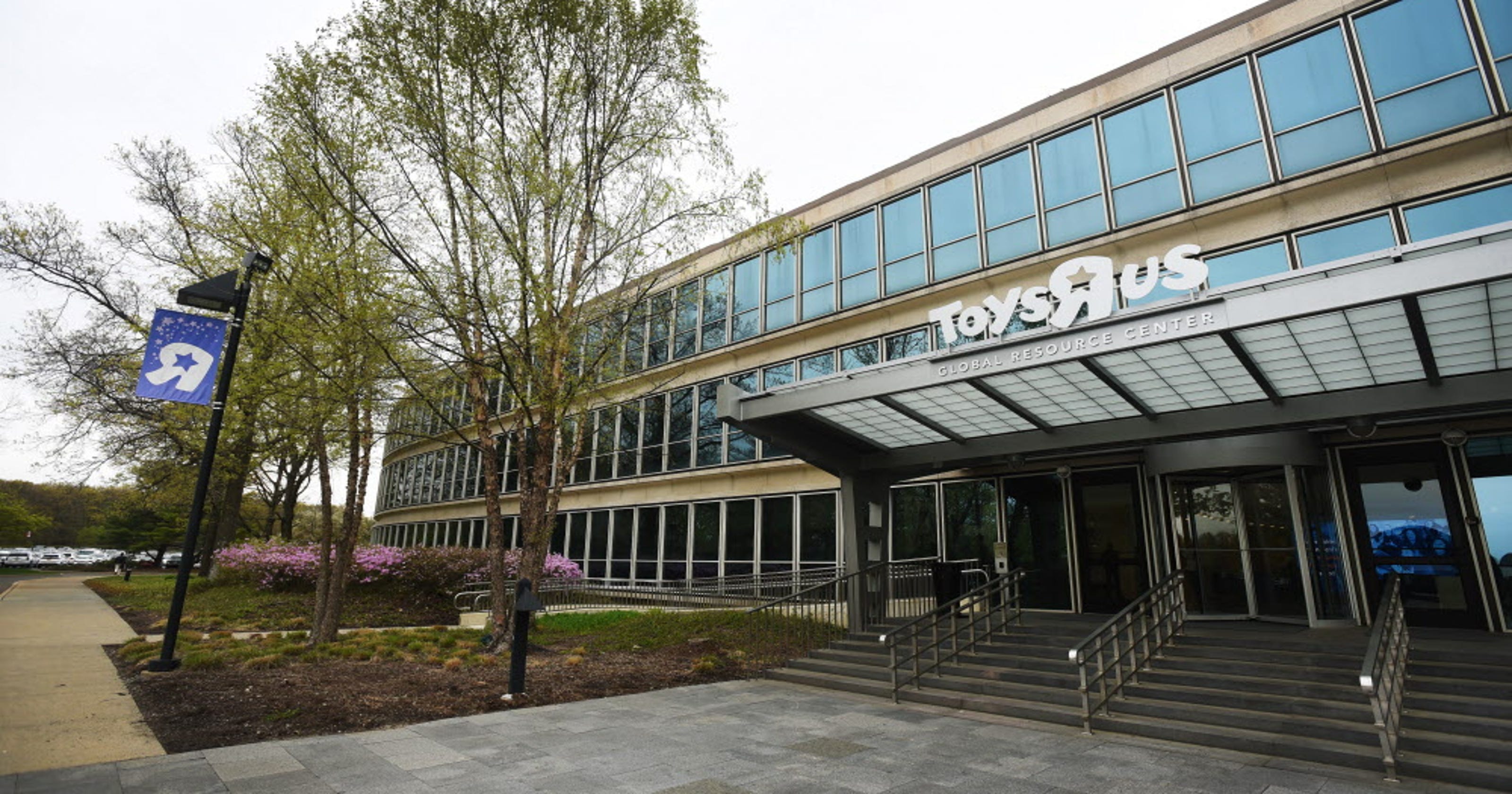 Former Toys R Us headquarters in Wayne NJ is sold