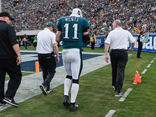 Philadelphia Eagles quarterback Carson Wentz (11) is