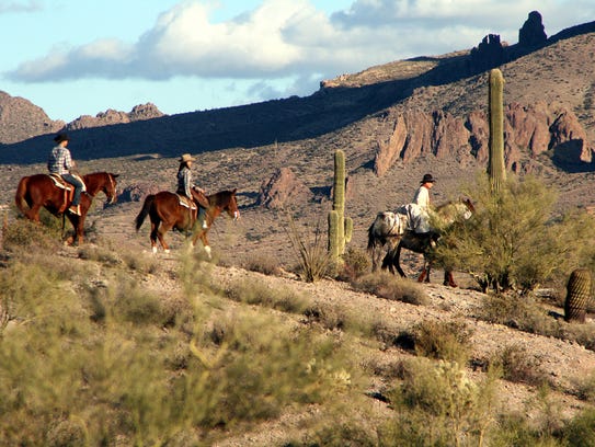 15 places for horseback riding around Arizona