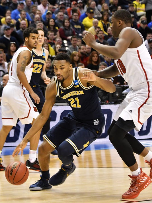 Ex Wolverine Zak Irvin Signs Pro Deal With Vl Pesaro