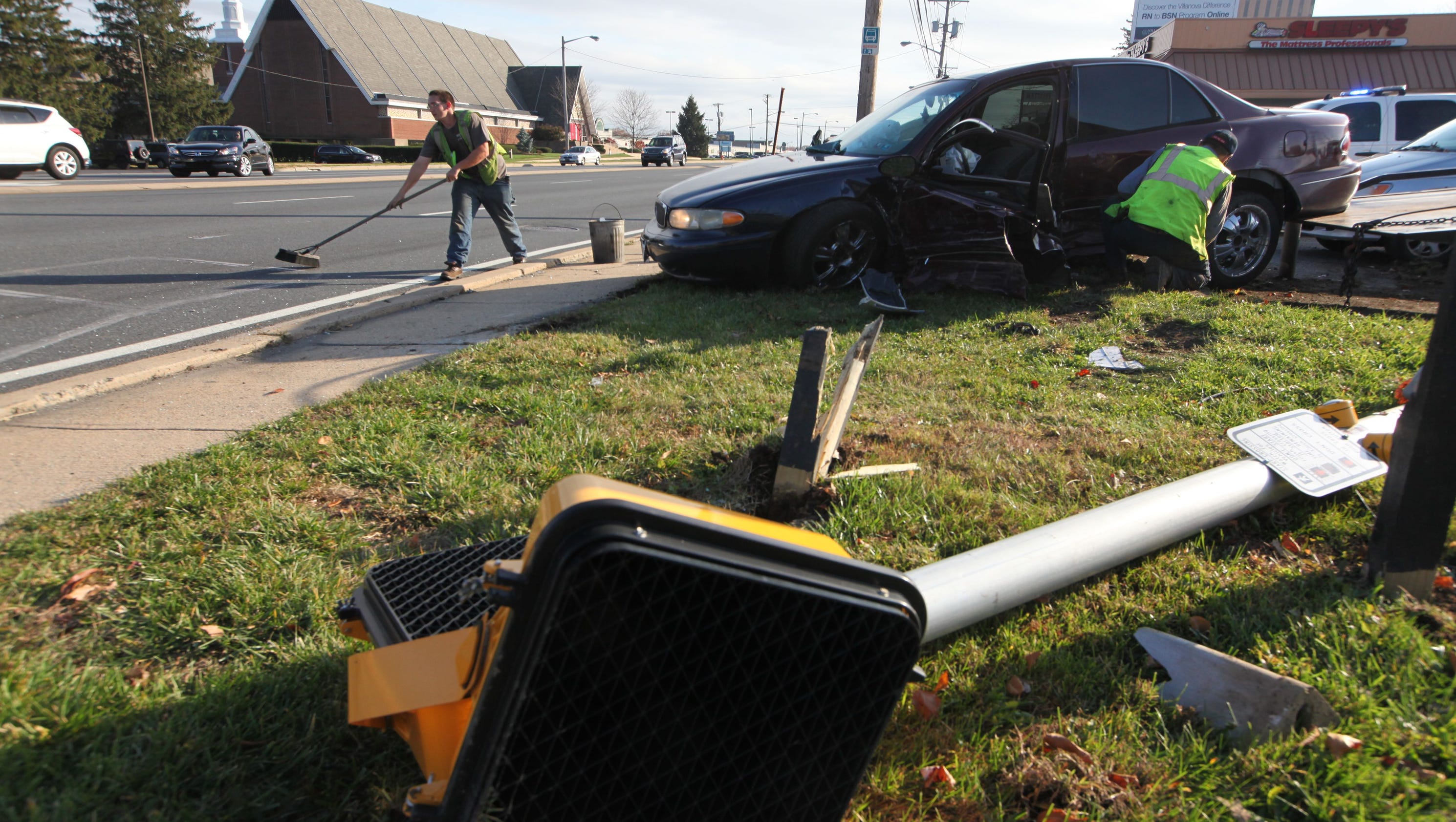 Twovehicle accident closes Concord Pike