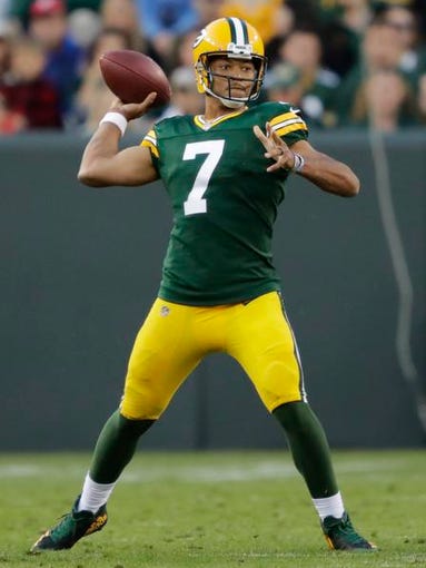 Green Bay Packers' Brett Hundley throws against the