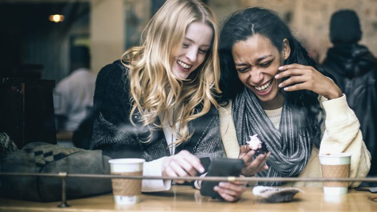 Women are much less likely than men to invest their savings — and miss out on significant wealth as a result. Here's how to narrow the gap.