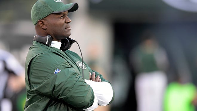 New York Jets head coach Todd Bowles looks on during the first half of an NFL football game against the Philadelphia Eagles, Thursday, Aug. 31, 2017, in East Rutherford, N.J. (AP Photo/Bill Kostroun)