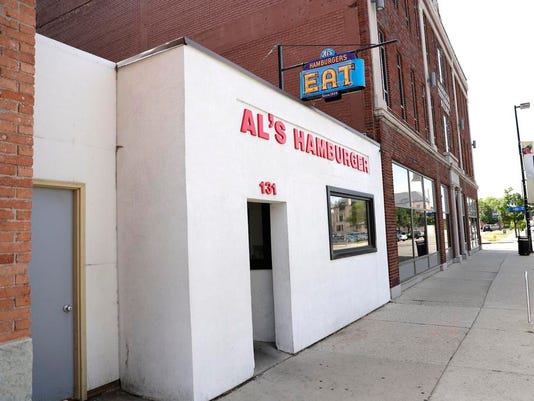 Study Up On Where To Eat In Green Bay During Unledtown 636068805287853048 Al S 1 Jpg Hamburger Restaurant On Washington Street In Green Bay