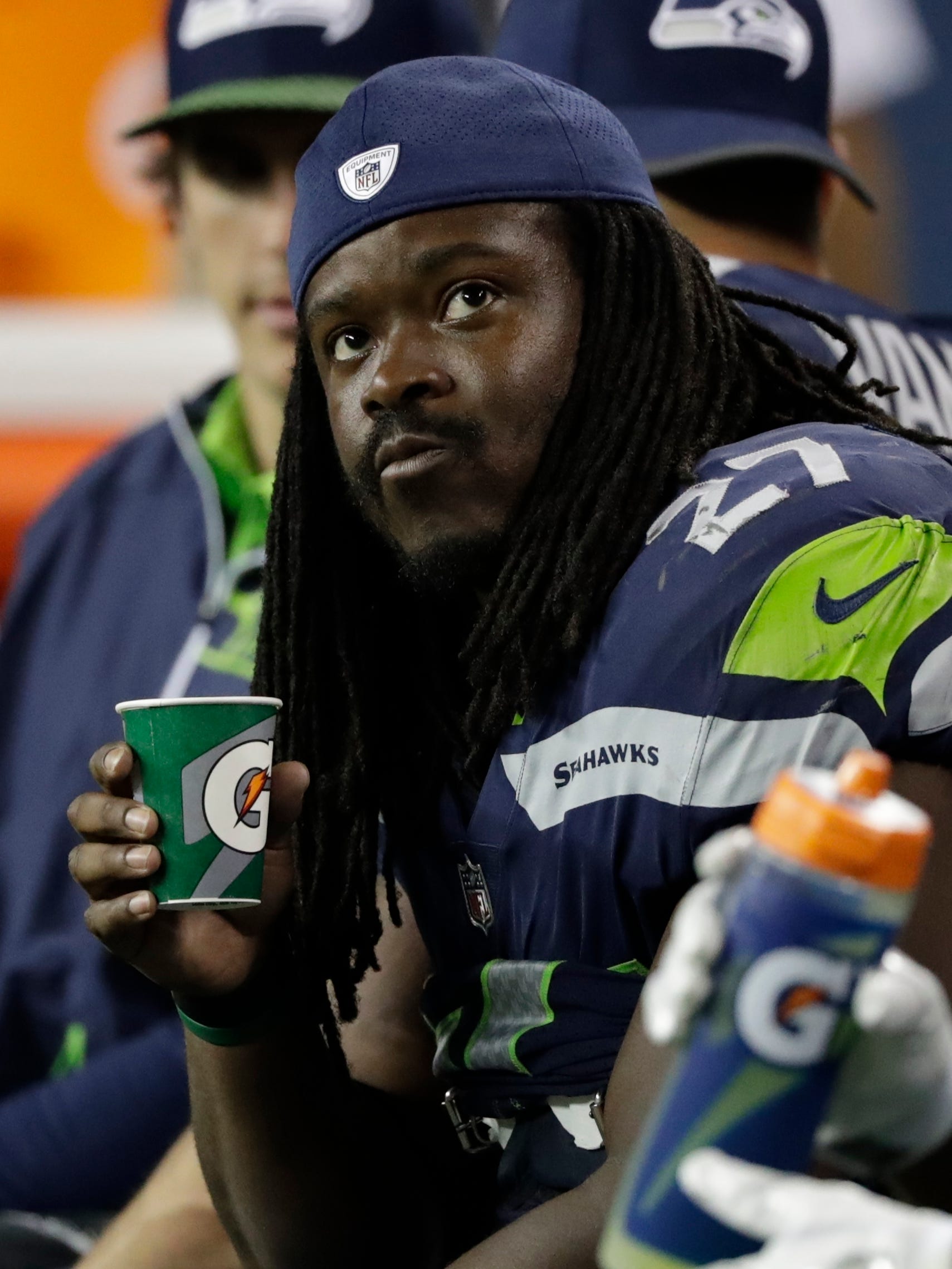 seahawks plătesc lacy să piardă în greutate