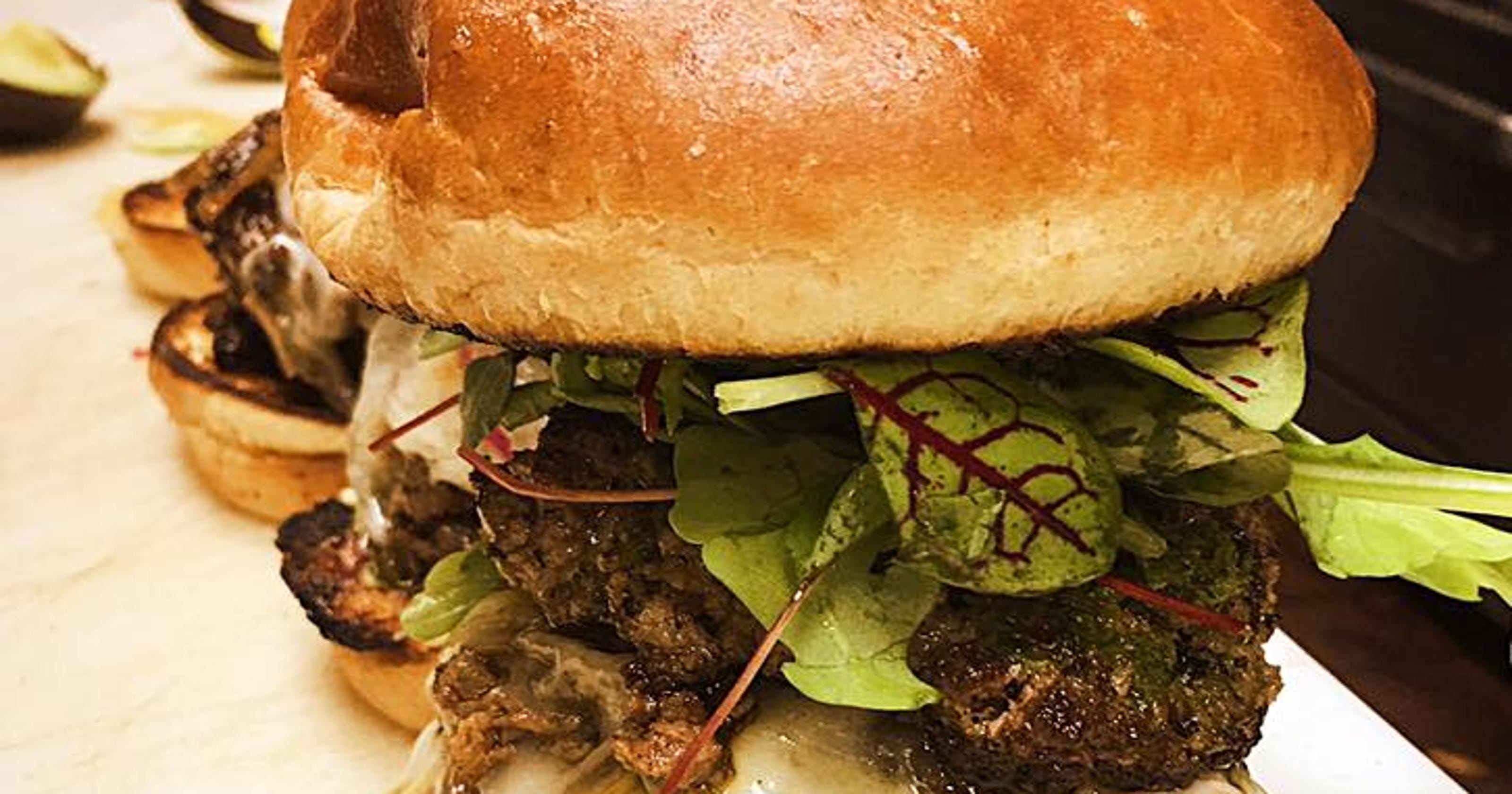 Louisville restaurant Mussel & Burger Bar featured on Travel Channel