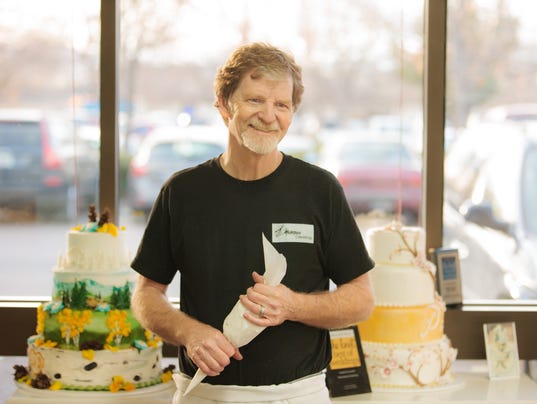 XXX JACK PHILLIPS, OWNER OF MASTERPIECE CAKESHOP 034.JPG BIZ CO