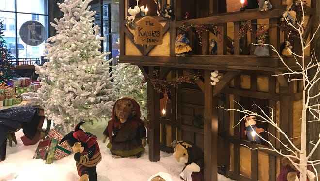 Weekend Guide Free Milwaukee County Zoo Day Jelly Belly Festivities Bmo Harris Christmas Display 2021