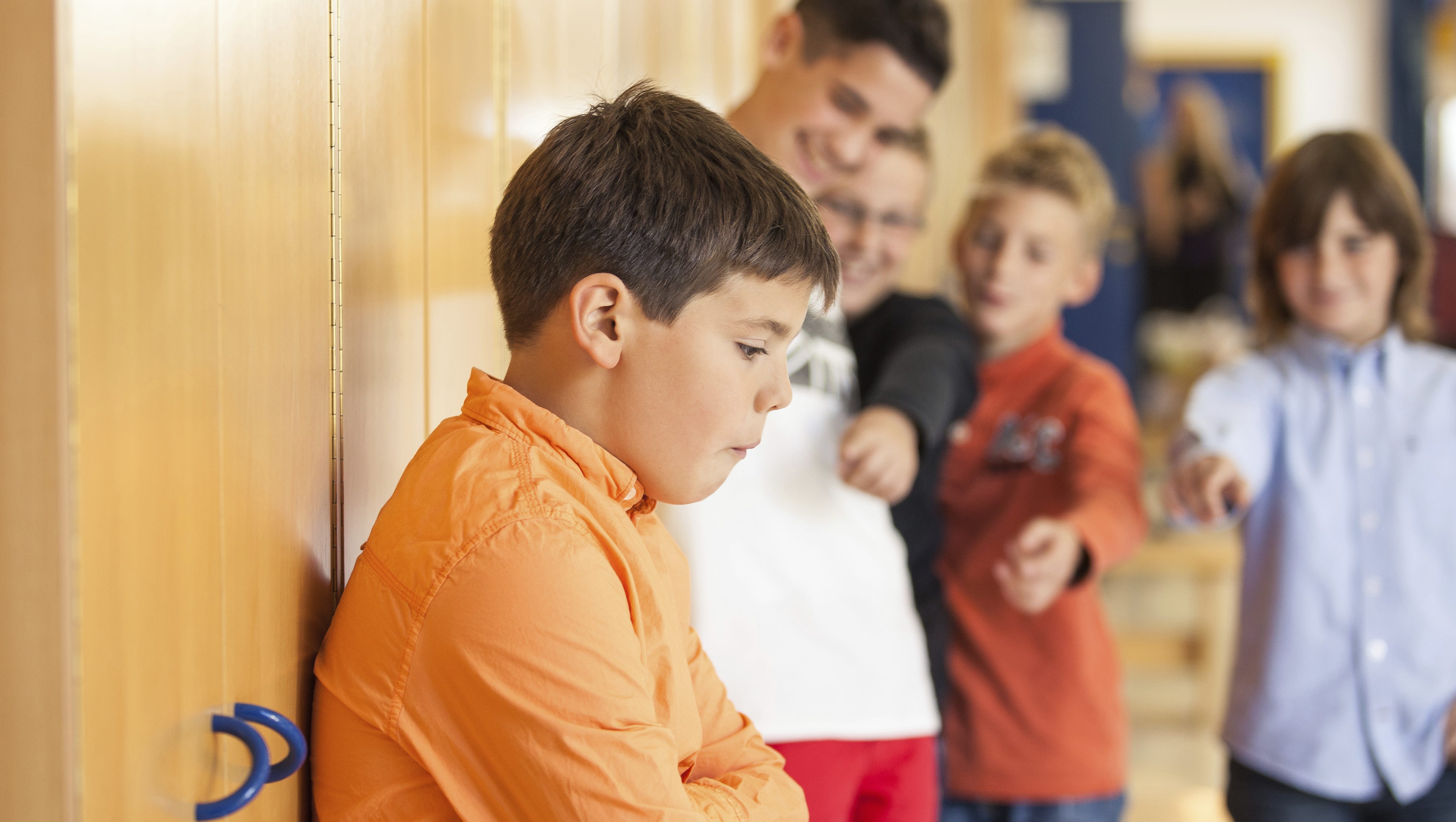 Дошкольник рассказывает. Обсуждать мальчиков. Детский дом подростки. Маленький хитрый мальчик. Дискуссия школьников.