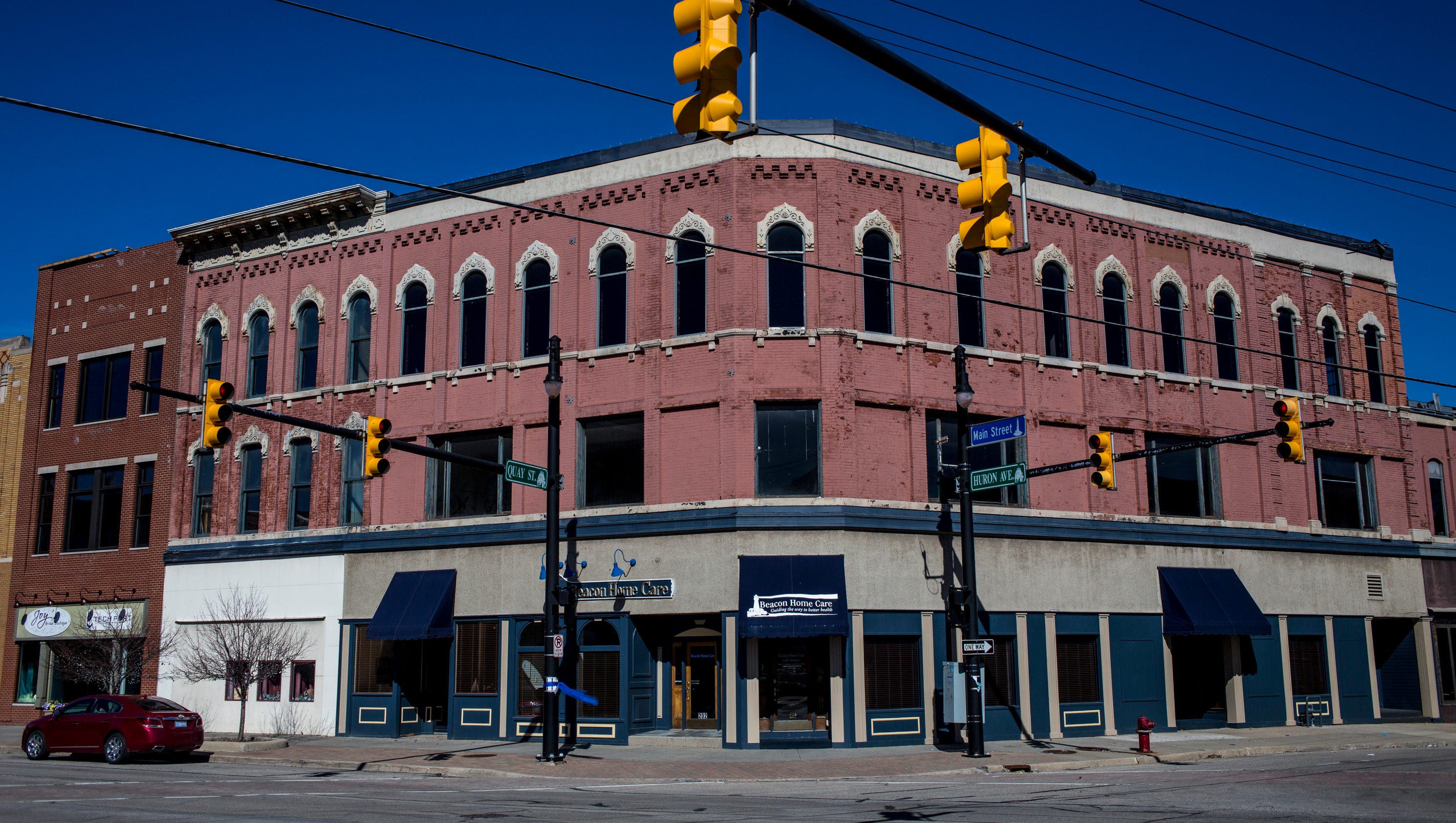 Simple Downtown Port Huron Apartments 