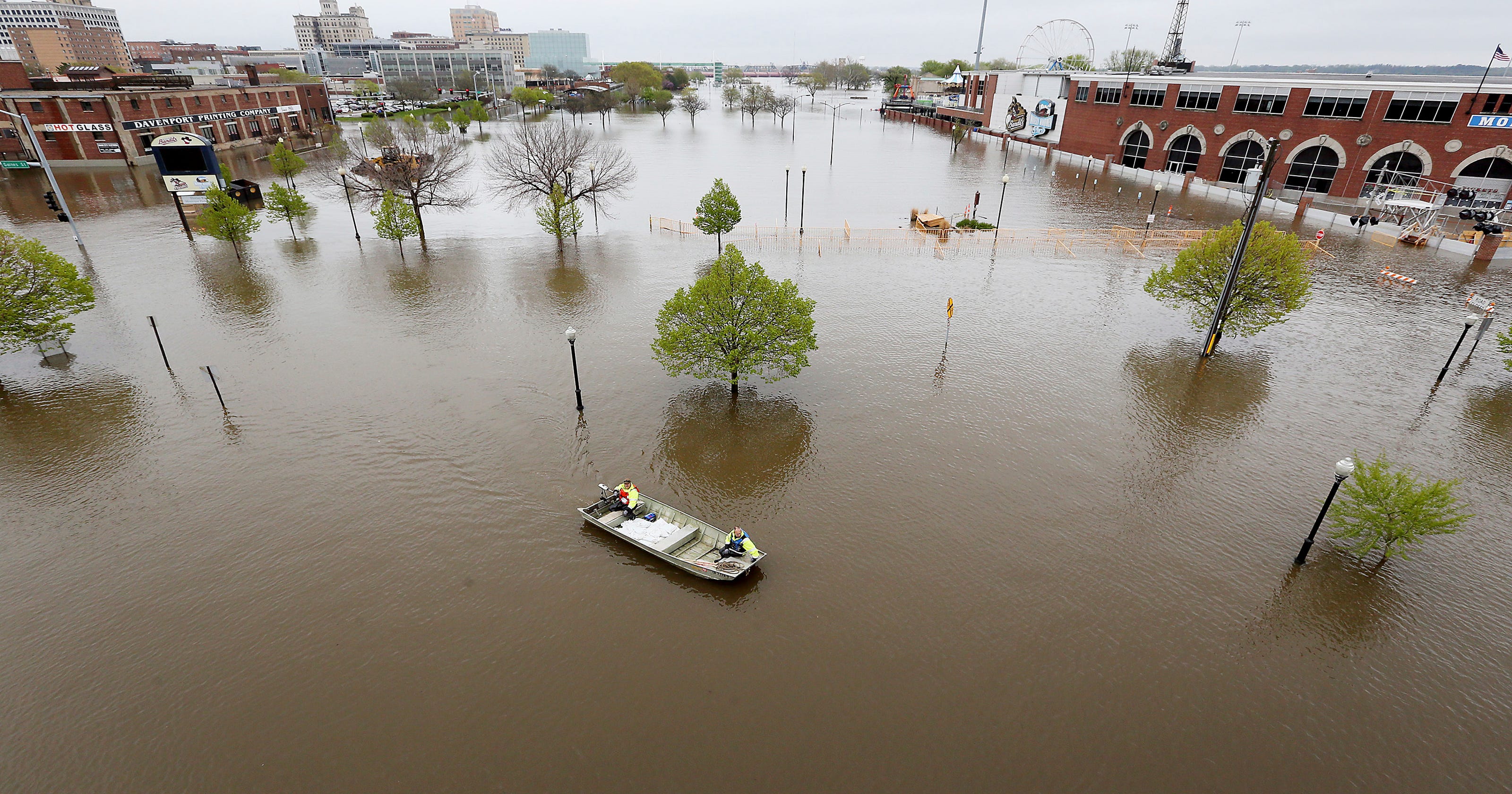 Mississippi River flooding Rains drench Midwest, could last to June