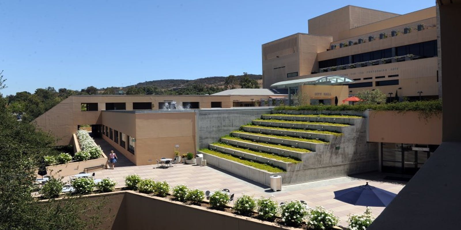 Thousand Oaks looks to revitalize downtown corridor