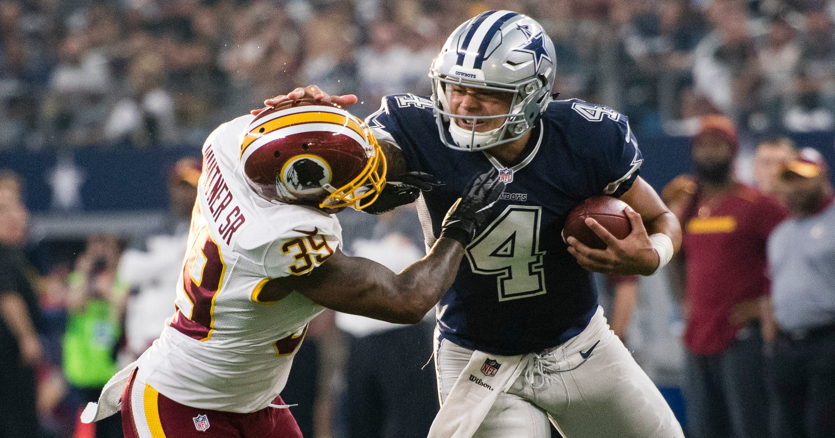 Cowboys hold off Redskins for 10th straight win