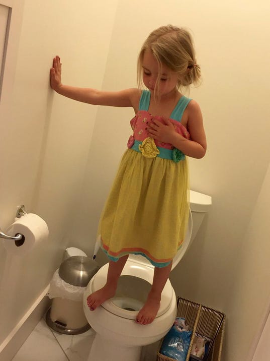 The Heartbreaking Reason Mich Moms Photo Went Viral