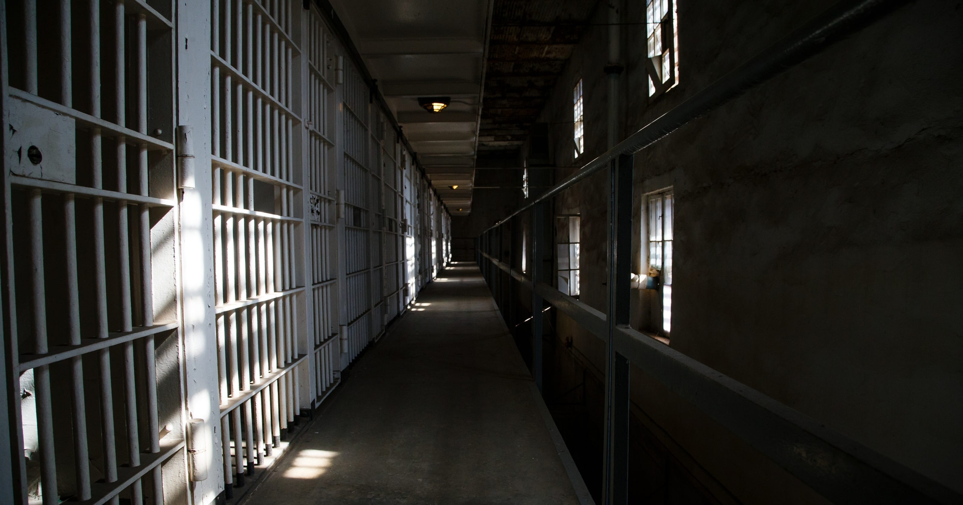 Clinton Iowa Jail - t6ai4jl
