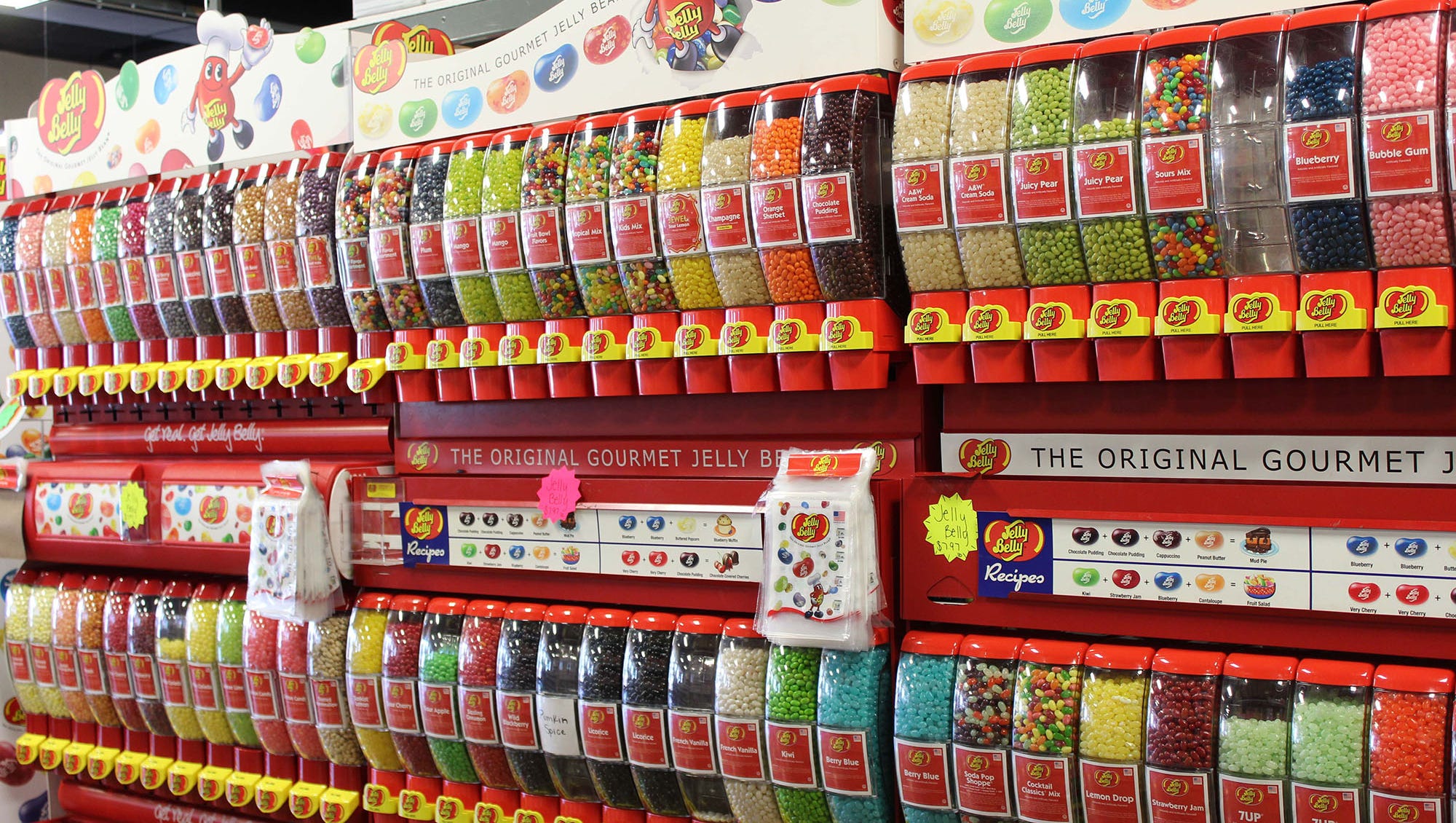 6 reasons Sweeties Candy of Arizona in Chandler is our new happy place