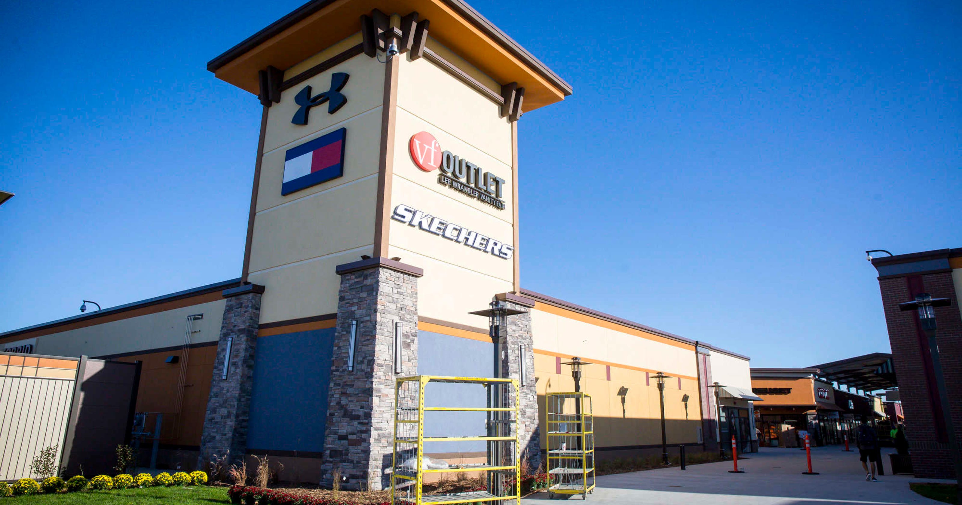 Altoona outlet mall brings in popup shops opening weekend