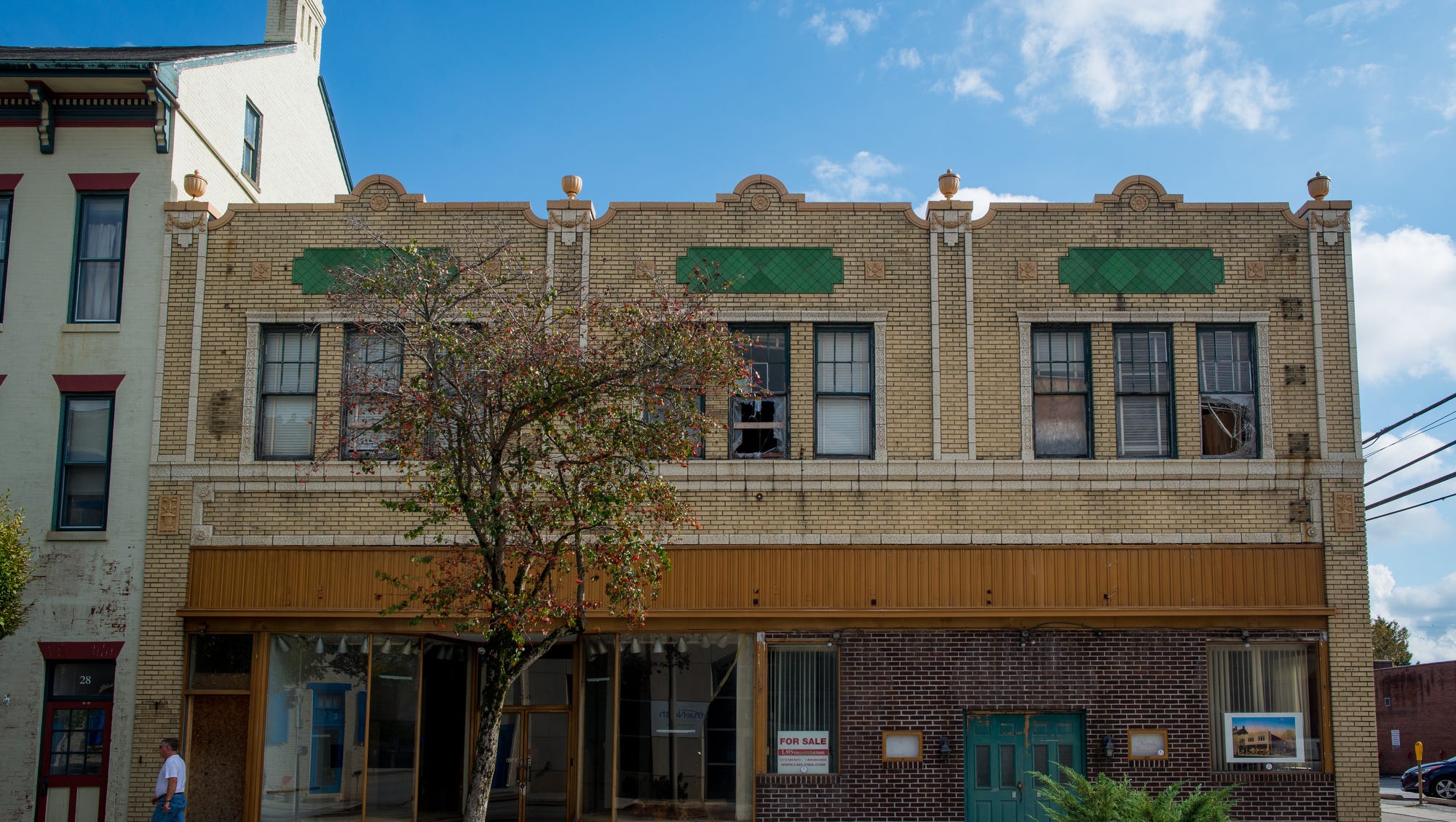 Hanover's old Montgomery Ward building up for auction