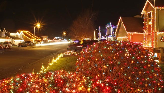 Christmas lights, keizer miracle of christmas lighting display, keizer Keizer Miracle of Christmas lights opens Dec. 2