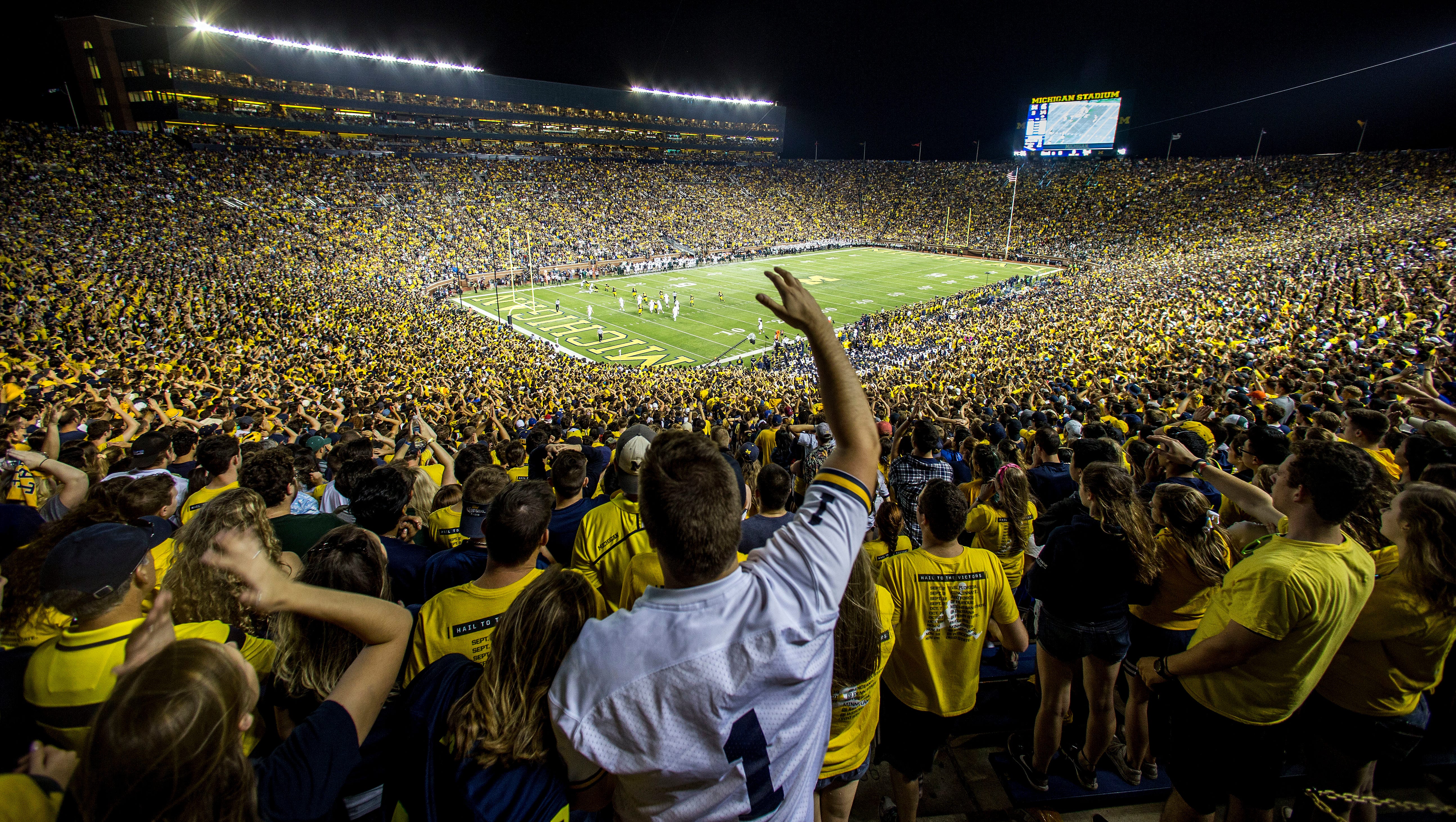 Michigan Minnesota Will Be A Night Game On Nov 4