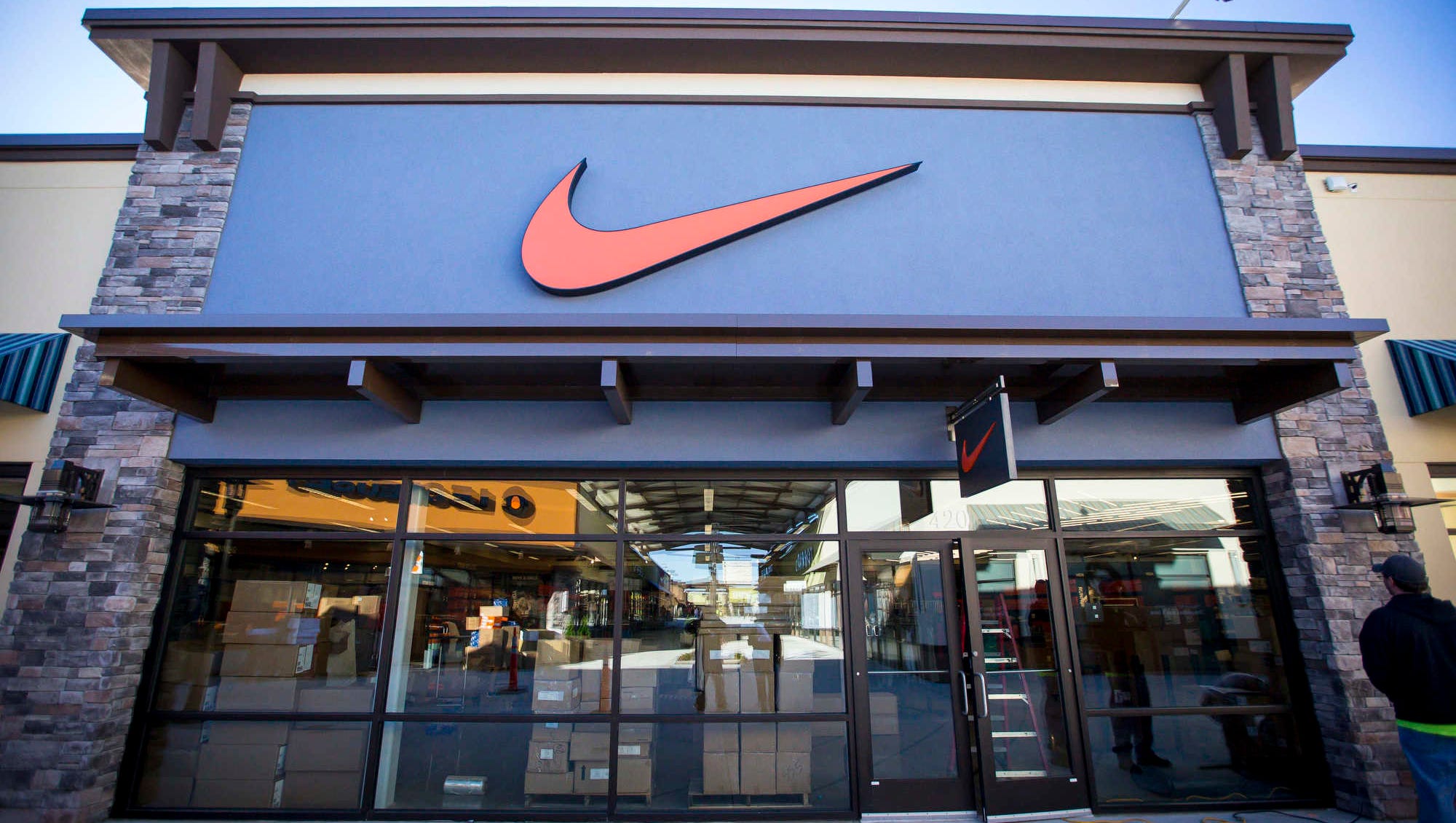 Altoona outlet mall opening with 40 stores; 25 more expected