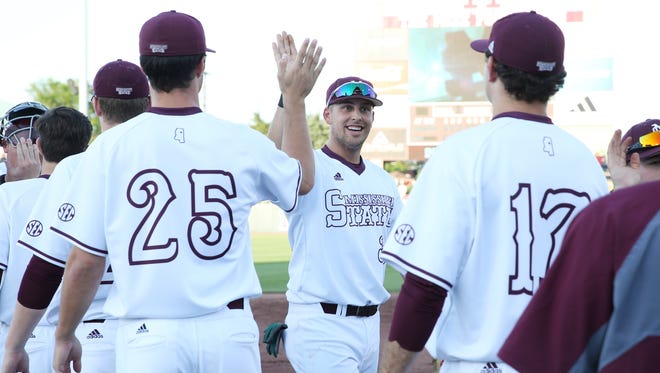 Mississippi State remained in the top 4 of the national college baseball rankings after sweeping Missouri last weekend.