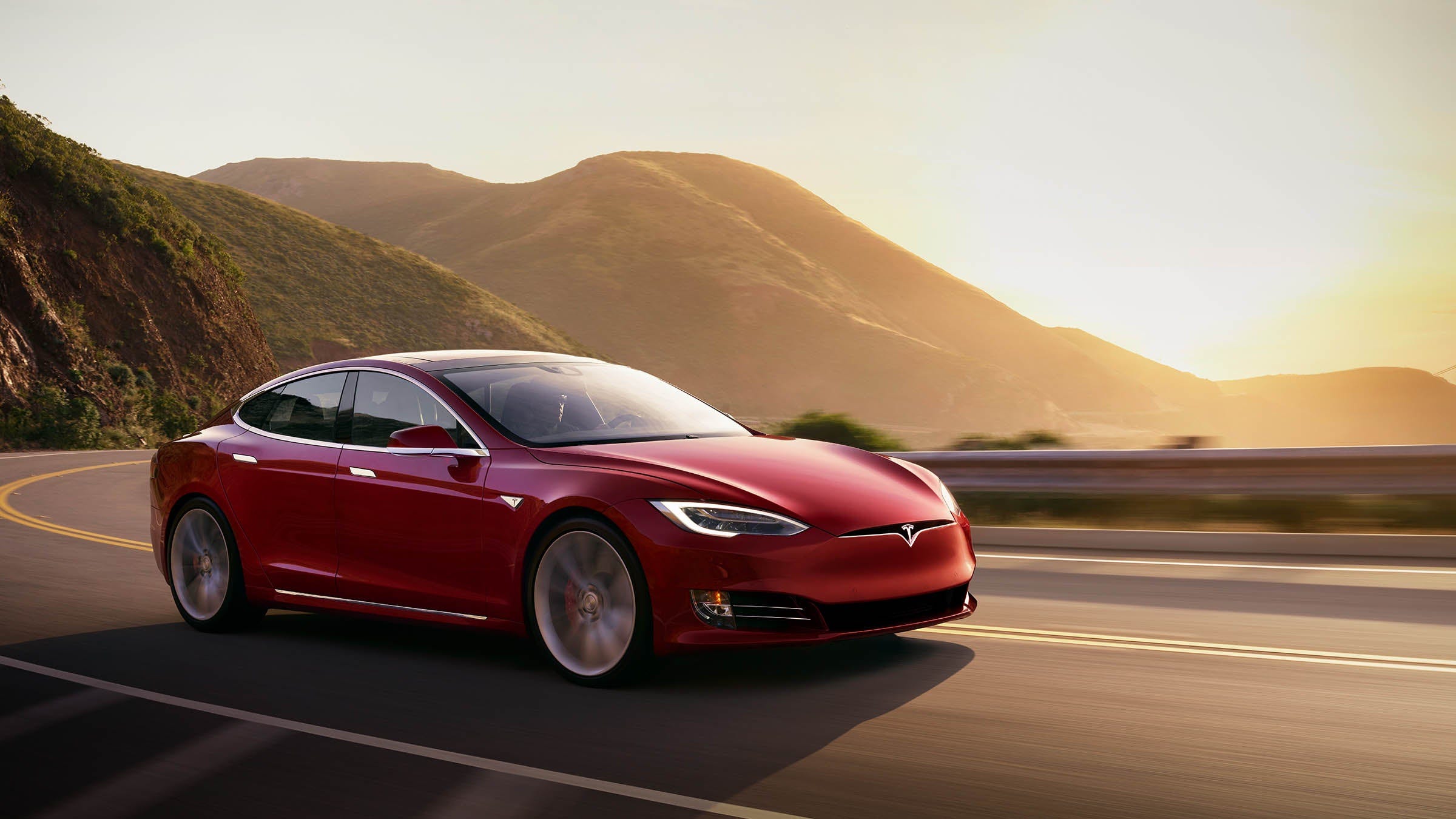 bronzen Regeren bellen Tesla CEO Elon Musk defends Autopilot after deadly Model S Texas crash