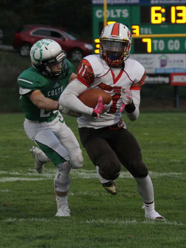 Pump Up Playlist Pregame Music Drives Local Football Players To