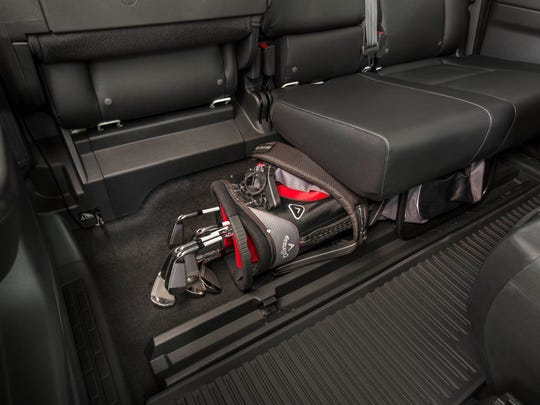 Review Honda S New Ridgeline Tries To Reinvent The Pickup