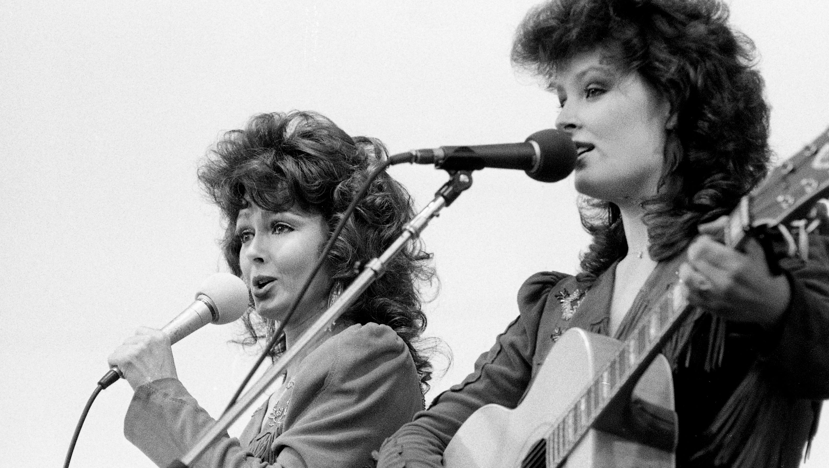 Police files on Naomi Judd's death released