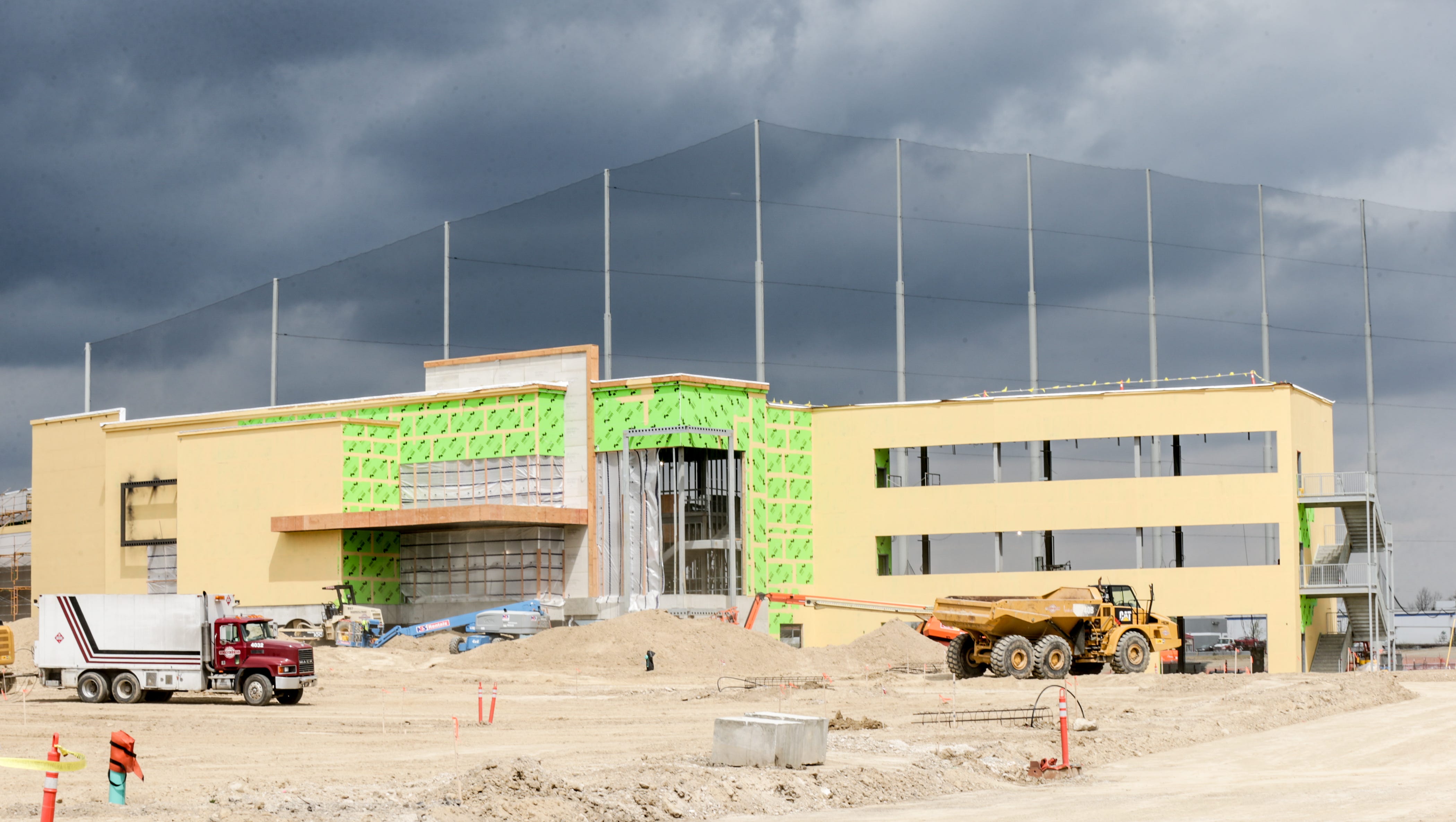 Topgolf Fishers Hiring 500 Workers