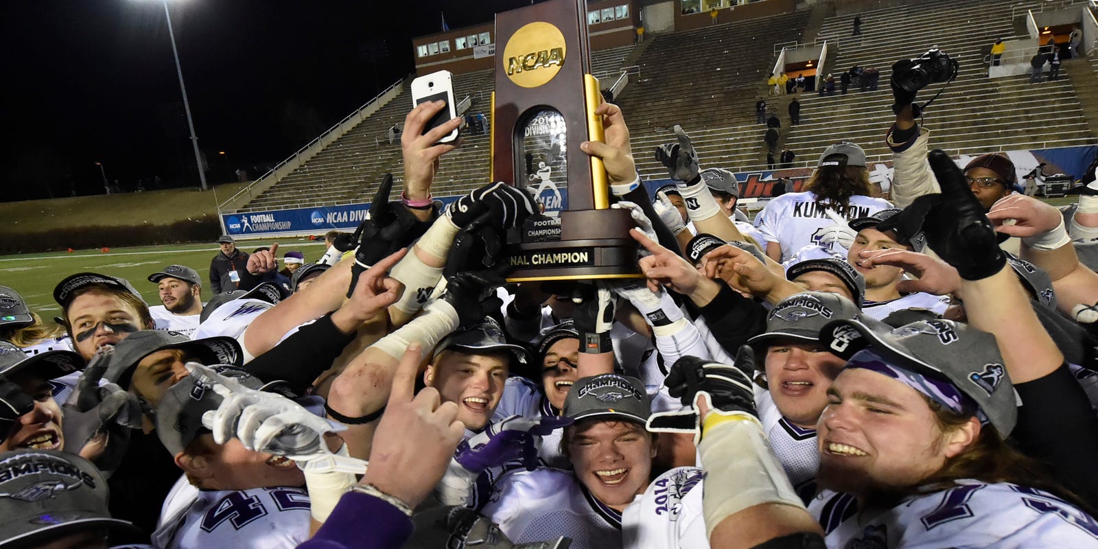 Whitewater Wins 6th Diii Football Title In 8 Years