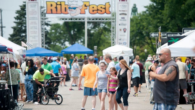 Michigan Rib Fest tahunan ke-5 kembali ke Danau Orion Jumat hingga Senin.