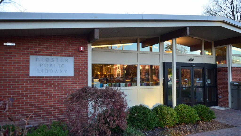 Closter residents want Hebrew language section in library