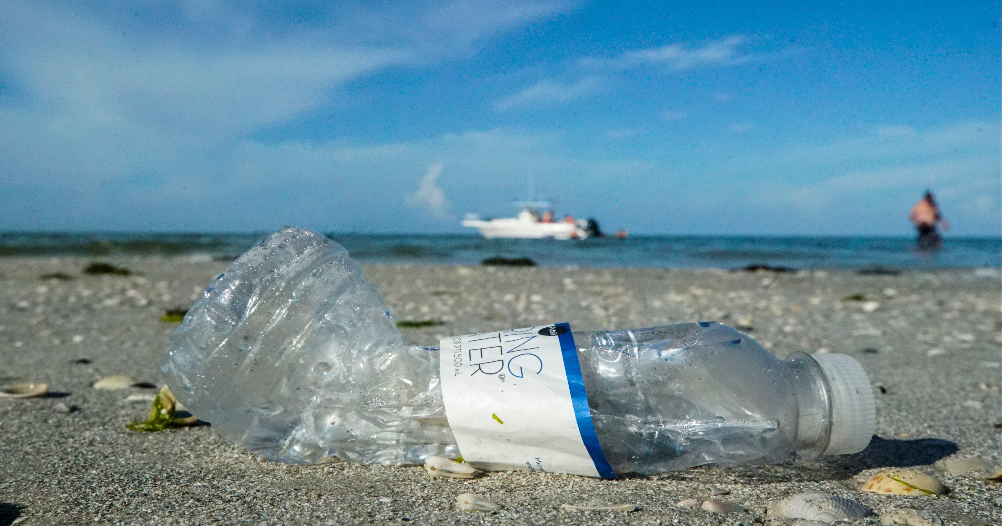 Fort Myers Beach bans plastic drinking straws